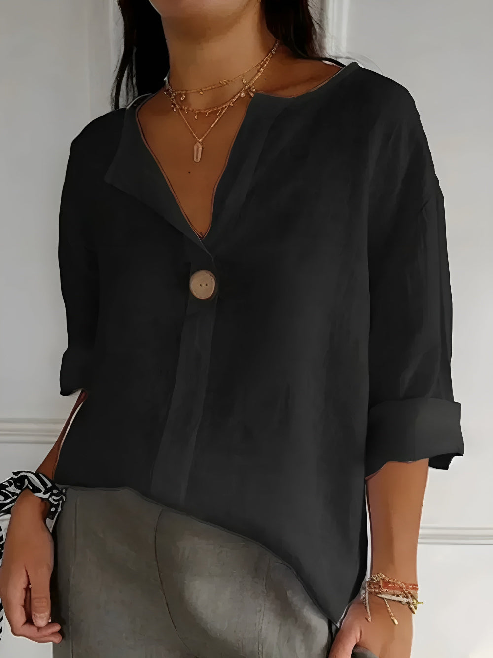 Helene™ | Avslappnad Blus med V-ringning