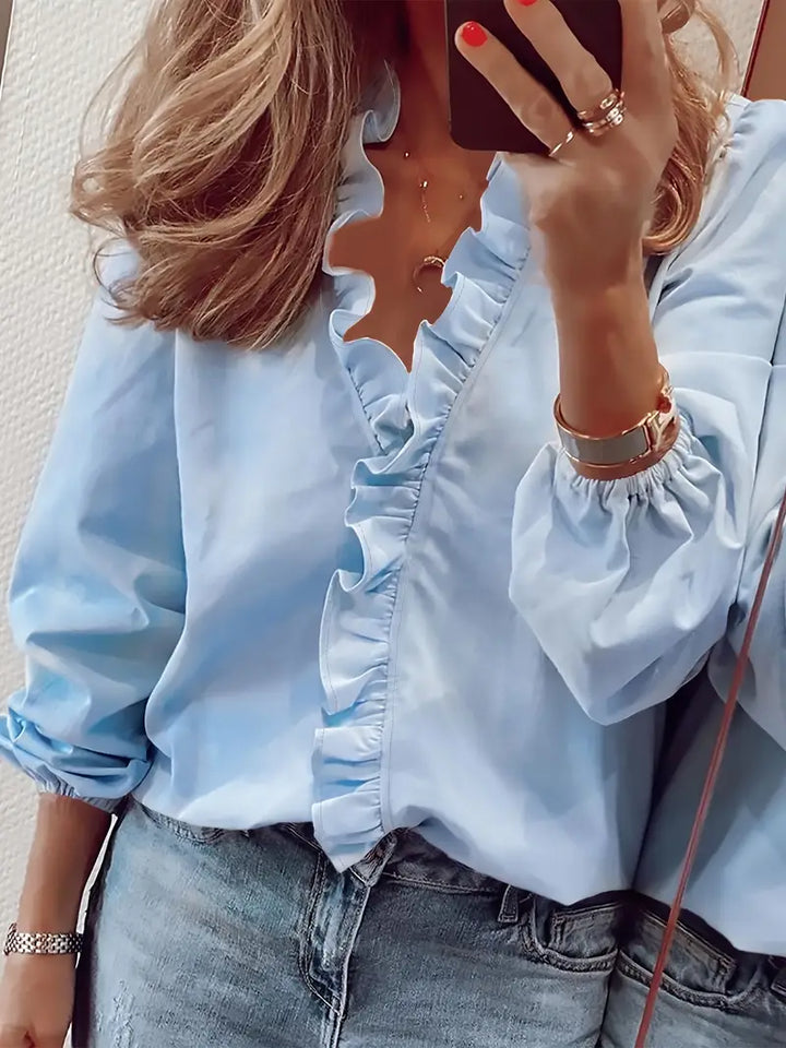 Siv™ | V-ringad Blus med Volangdetaljer